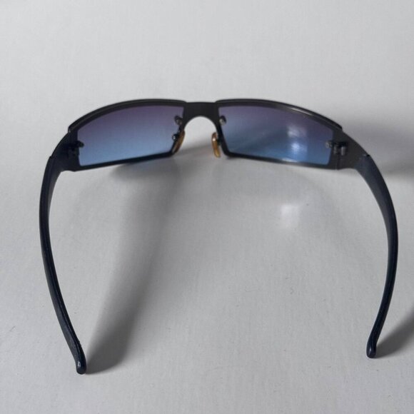 Vintage Giorgio Armani Retro Unisex Black Shield Sunglasses with Blue Gradient L - Picture 9 of 9
